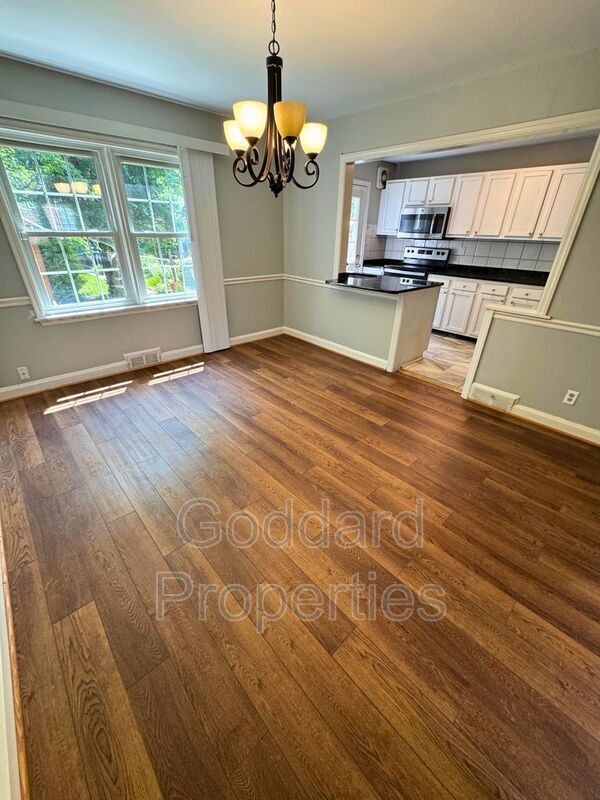 Building Photo - 1822 Edgewood Rd