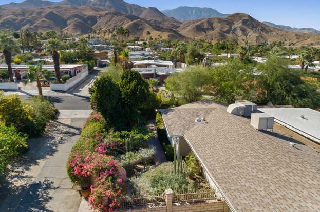 Building Photo - 38820 Bel Air Dr