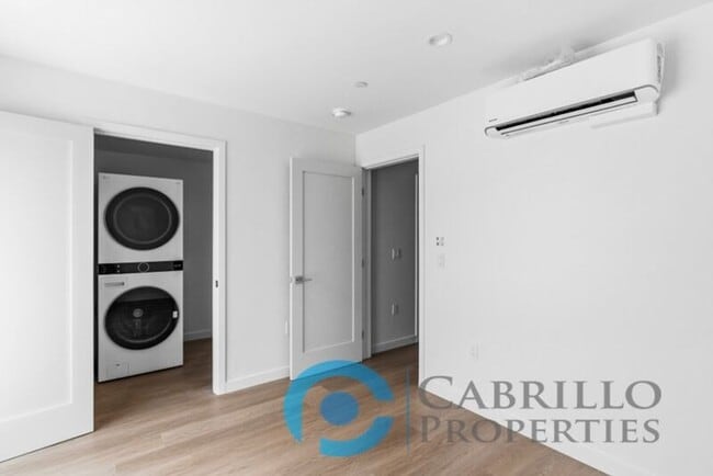 Building Photo - 6640 Valjean Ct