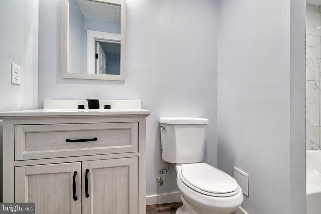 Building Photo - 1125 Washington Blvd