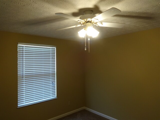 Building Photo - 2400 Warfield Dr