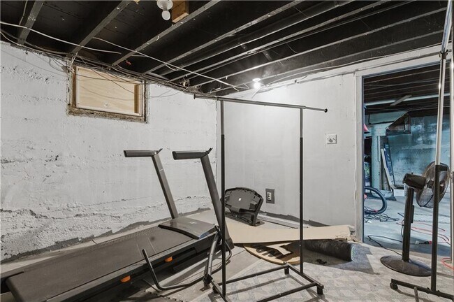 Building Photo - 44 Holburn Ave