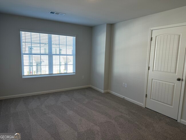 Building Photo - 15 Silverbell Ln NW