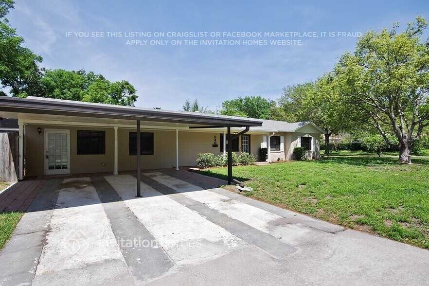 Building Photo - 840 Huntington Pl