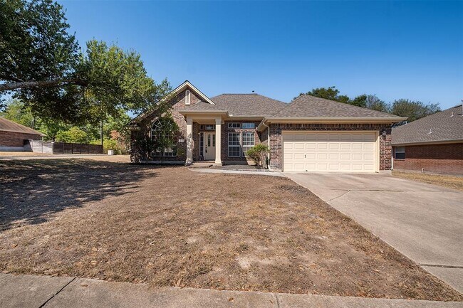 Building Photo - 500 Sophie Ct