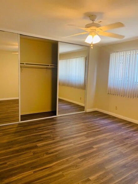 Building Photo - 6701 Wilkinson Ave