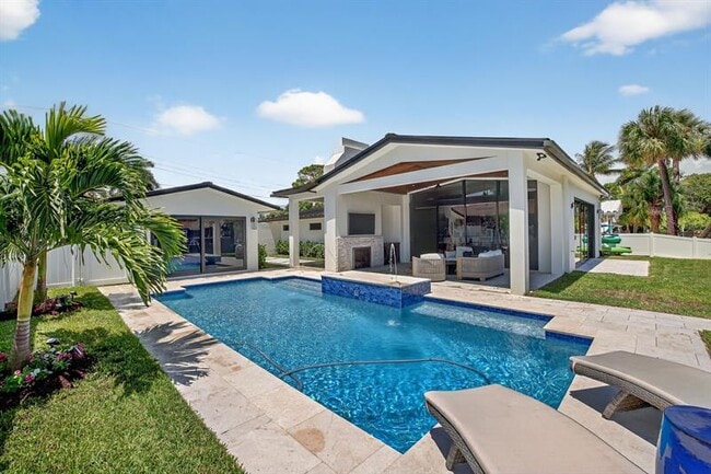 Building Photo - 2157 Coral Gardens Dr