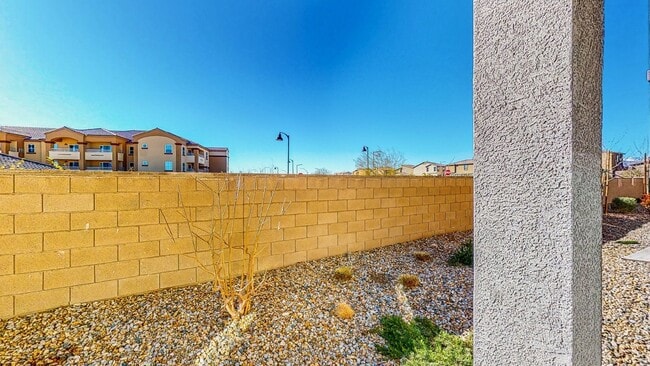 Building Photo - Cozy 2-story, 3BR 2BA townhome in a new community in North Las Vegas.