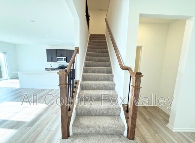 Building Photo - 1135 White Oak Cir