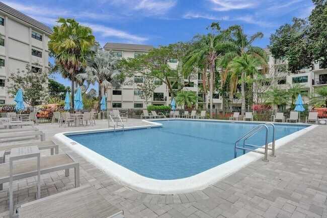 Building Photo - 1101 River Reach Dr