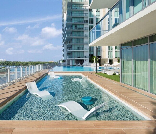 Building Photo - 330 Sunny Isles Blvd