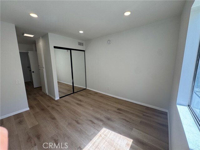 Building Photo - 5460 White Oak Ave