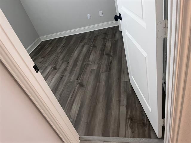 Building Photo - 7803 Cottonwood Dr