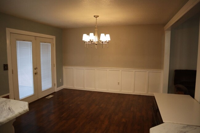 Building Photo - Duplex in Post Falls