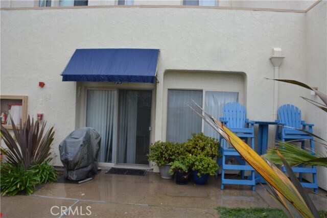 Building Photo - 711 Pacific Coast Hwy