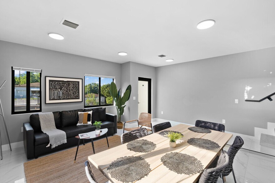 Building Photo - 1784 NW 31st St