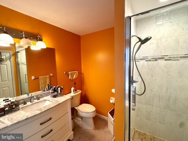 Building Photo - 32 Ketley Pl