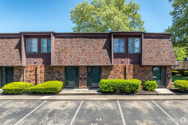 Building Photo - Foxfire Village Condominium (por)