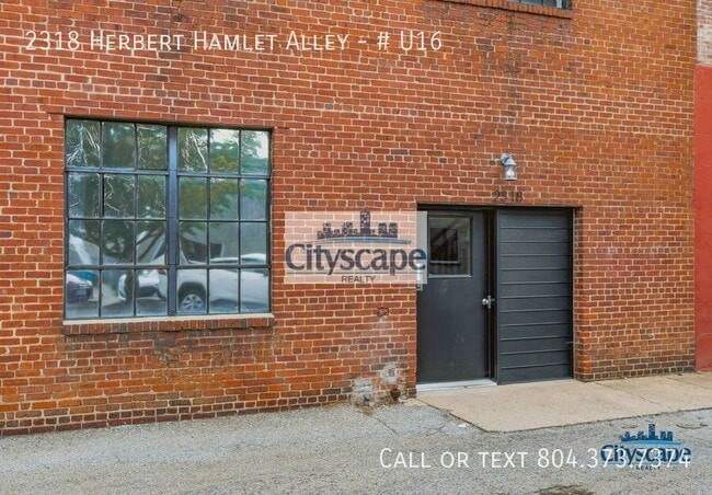 Building Photo - 2318 Herbert Hamlet Alley