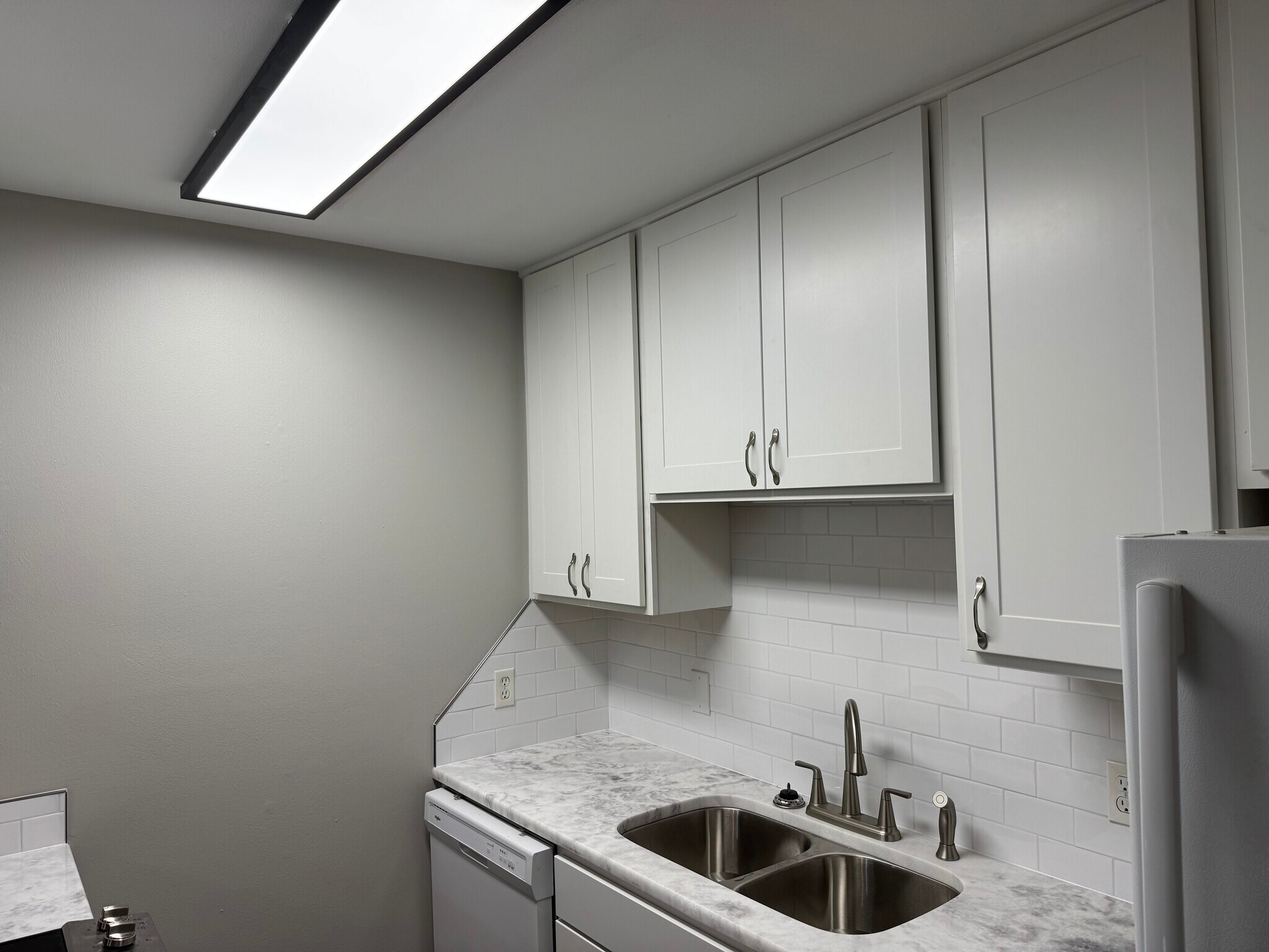 Building Photo - 220 Doucet Rd