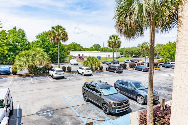 Building Photo - 4270 Calinda Ln