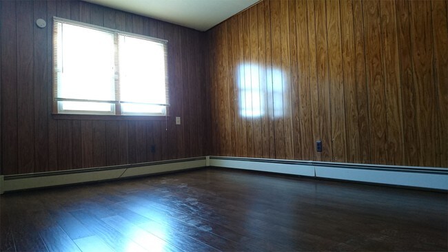 Building Photo - 24 Brandon Ave