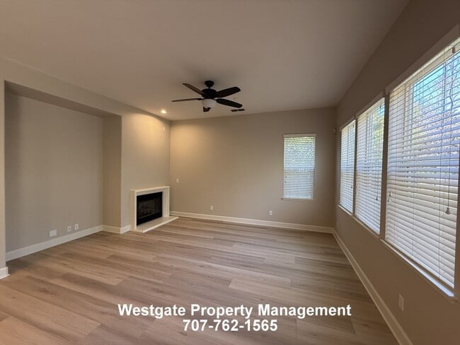 Building Photo - 1708 Southridge Dr