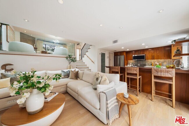 Building Photo - 831 14th St