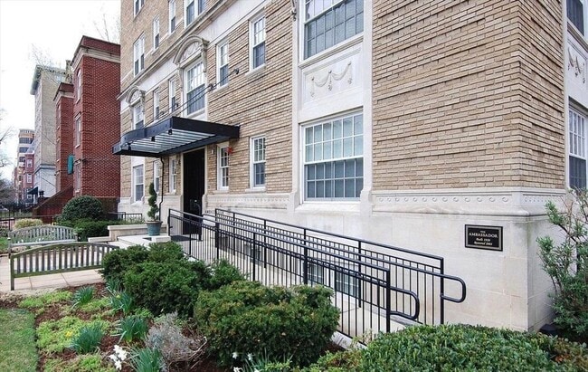 Building Photo - 1750 16th St NW