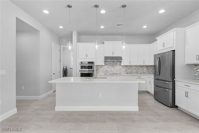 Building Photo - 3420 Pilot Cir