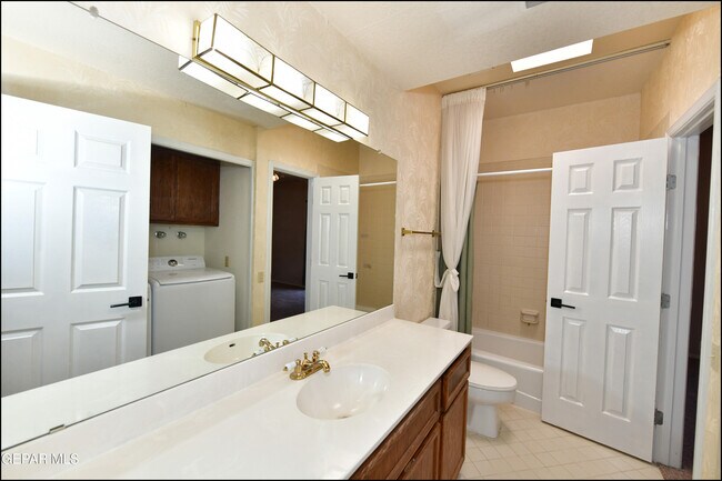 Building Photo - 3212 Canyon Point Ln