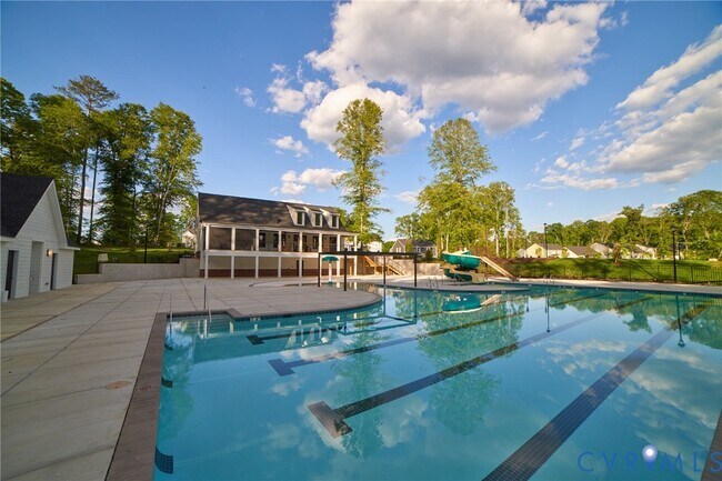 Building Photo - 9005 White Plains Ct