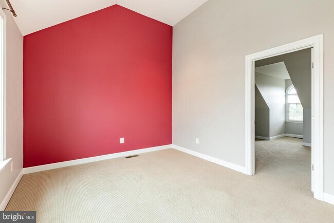 Building Photo - 1720 Carpenter Rd