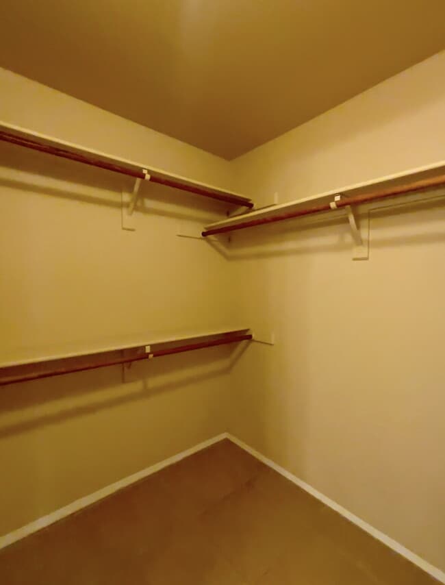 Building Photo - "Discover Modern Comfort: 2-Bed, 2-Bath in Tucsons Foothills “