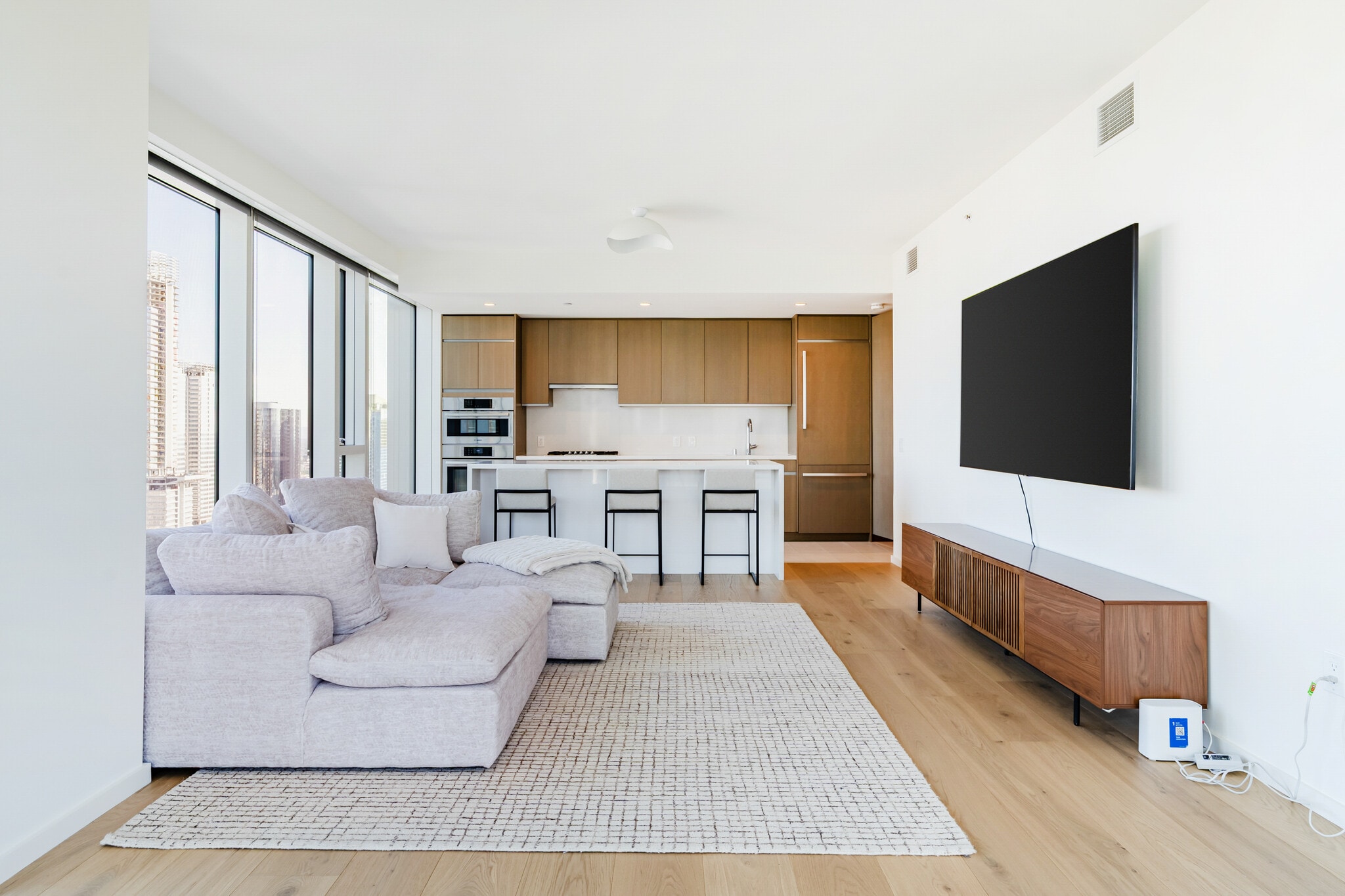 Building Photo - 889 Francisco St