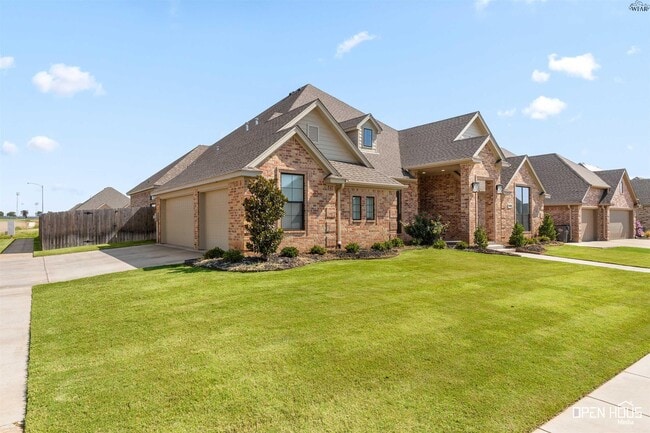 Primary Photo - 5682 Blackstone Dr