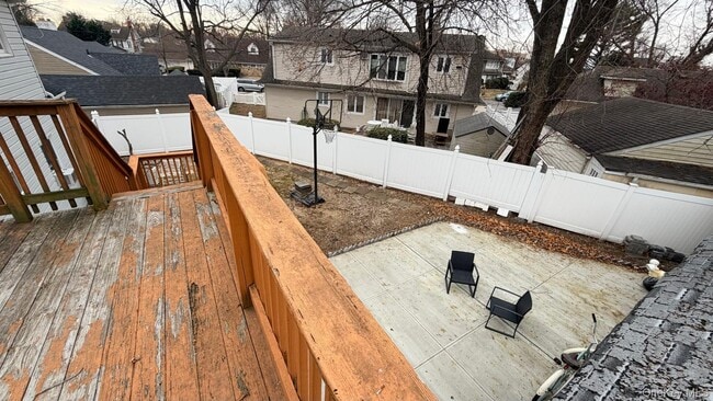 Building Photo - 35 Lynwood Dr