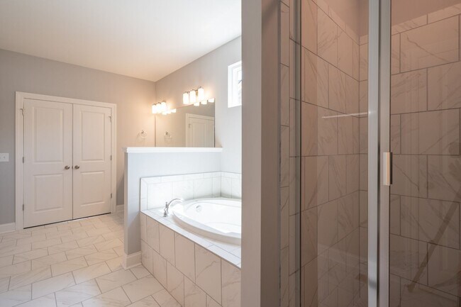 Building Photo - **LIKE NEW, EXECUTIVE HOME IN SOUGHT-AFTER LADD PARK NEIGHBORHOOD, FRANKLIN, TN**