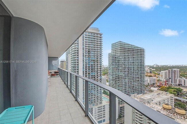 Building Photo - 1000 Brickell Plaza