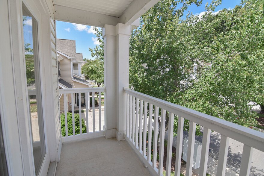 Building Photo - 2913 White Willow Rd
