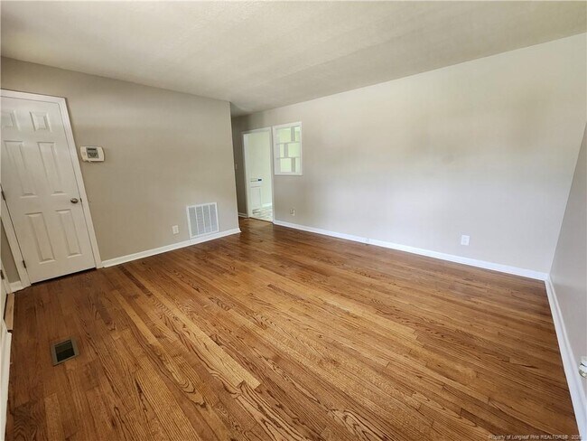 Building Photo - 346 Tucson Dr