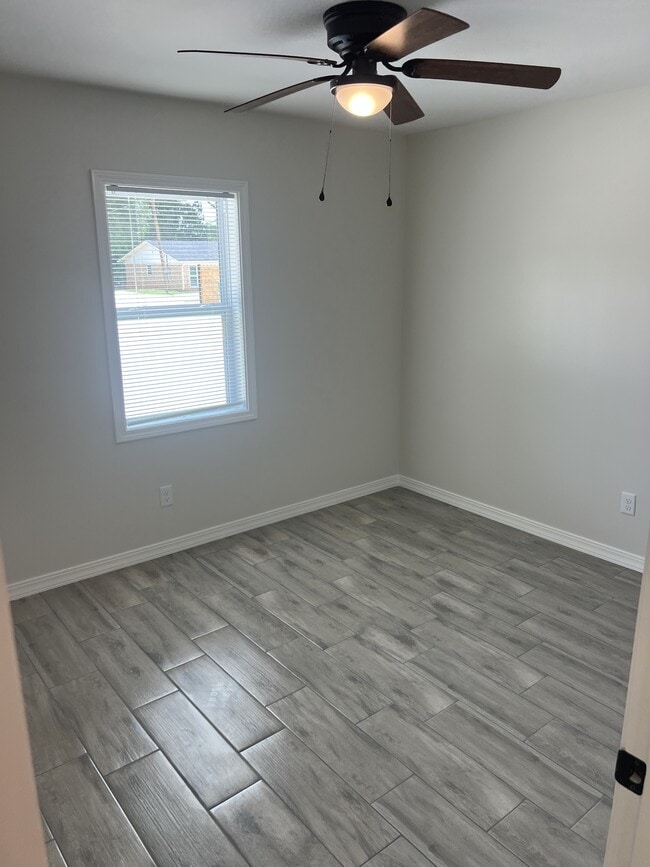 Building Photo - 2515 Kavanaugh Rd