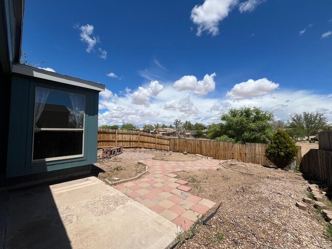 Building Photo - 1638 Perma Dr NE