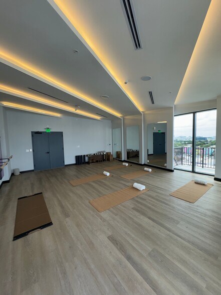 Building Photo - 70 NW 28th St