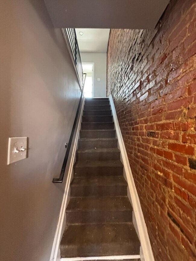 Building Photo - Spacious 2-Bedroom, 2-Bath Single-Family Home in Kensington – Available Now!