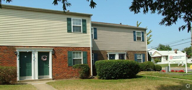 Building Photo - Bradford Manor Apartments