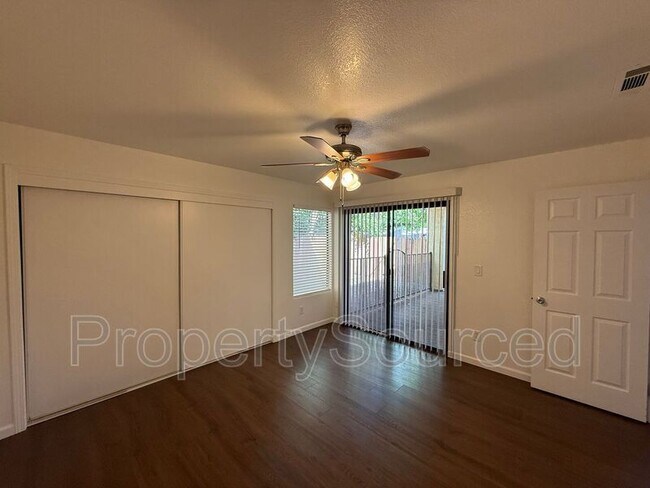 Building Photo - 1633 Porter Way