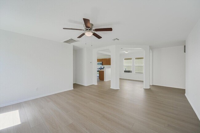 Building Photo - 17817 Majestic Elm Ln