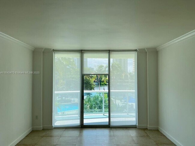 Building Photo - 19390 Collins Ave