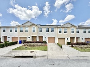 Building Photo - 3824 Exeter Ln